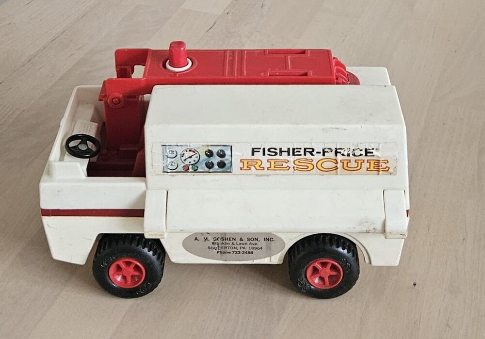 Vintage Fisher Price Adventure People Emergency Rescue Ambulance 1974 w/sound!
